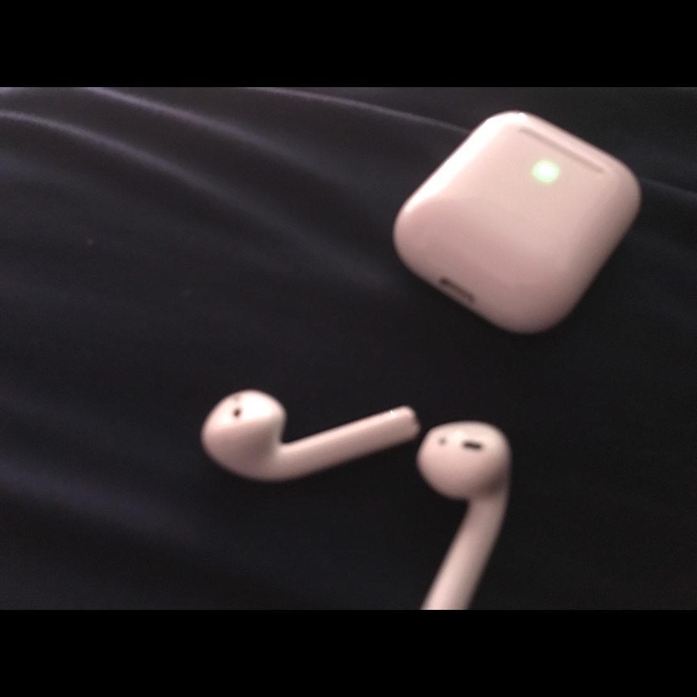 Apple airpods